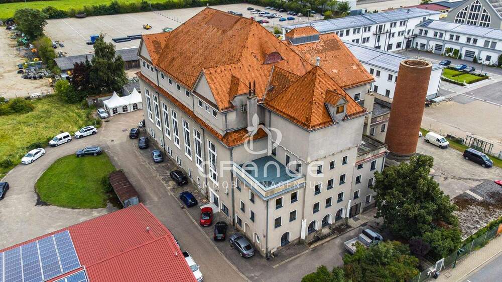 ***13m hohe Halle mit kernsanierter Bürofläche - Regensburg Osten*** zimmer
