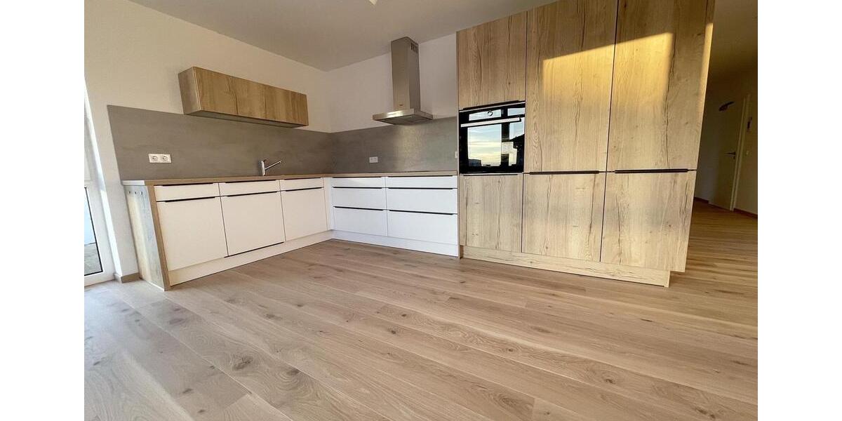 Dachgeschoßwohnung Maxhütte-Haidhof Haidhof - 3 Zimmer, 92 m&sup2;, 349.000&euro; | Angebot:26902631
