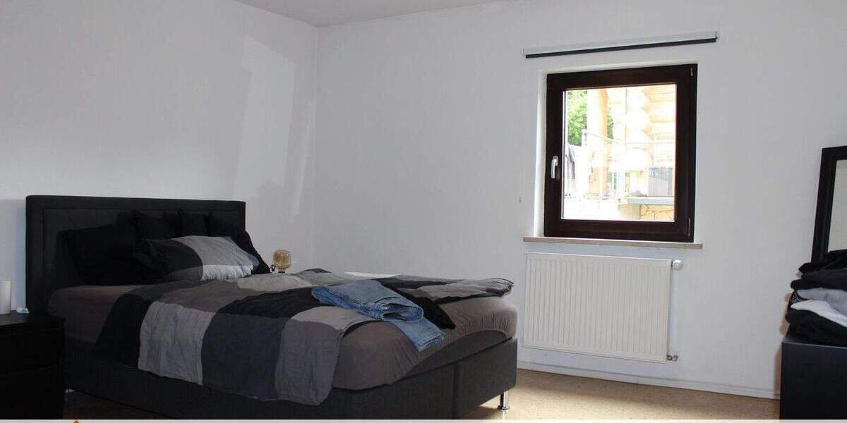 Gepflegtes Einfamilienhaus, kernsaniert, ruhige Lage in Lappersdorf 5 zimmer