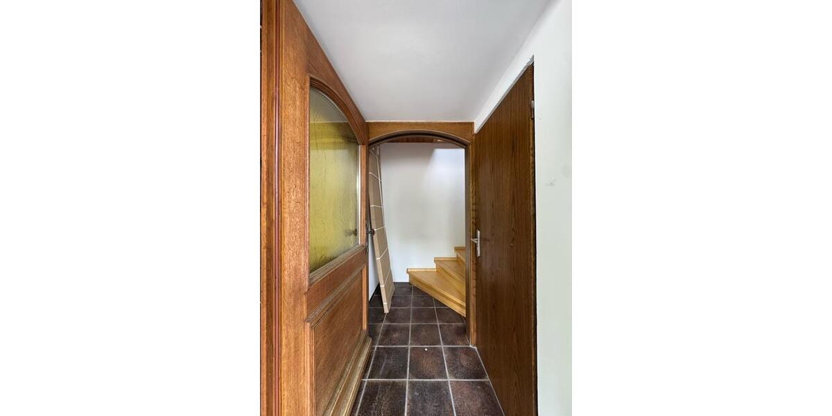 Dachgeschoßwohnung Deuerling - 4 Zimmer, 92 m&sup2;, 1.200&euro; | Angebot:26577851