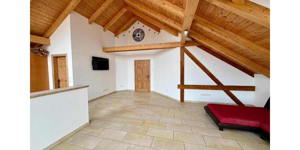 Etagenwohnung Geiselhöring - 4.5 Zimmer, 134 m&sup2;, 950&euro; | Angebot:26637696