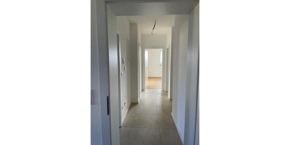 Etagenwohnung Teugn - 3 Zimmer, 80 m&sup2;, 920&euro; | Angebot:25217478