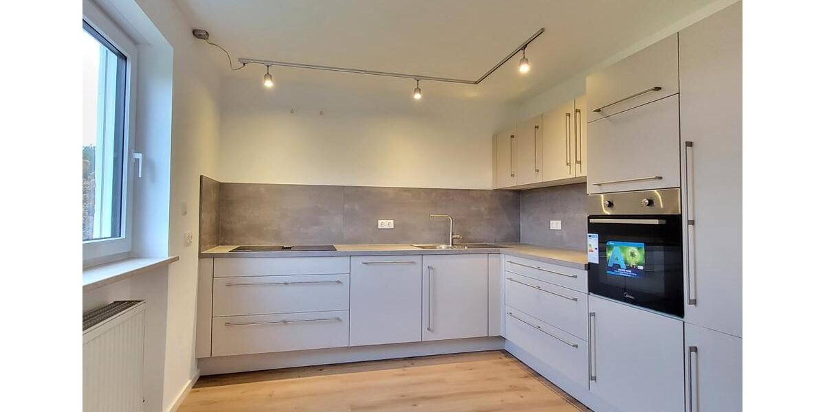 Erstbezug: Großes, exklusiv saniertes Wohnhaus 6 zimmer