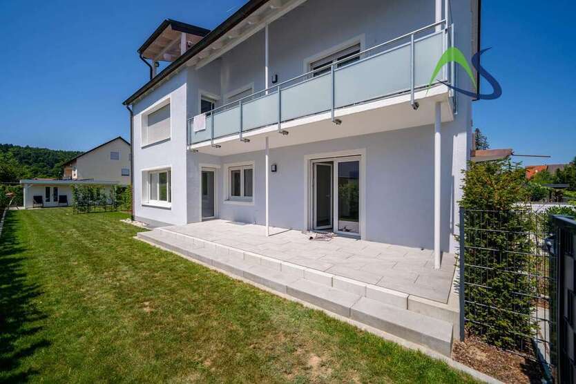 Wohnung zum Mieten in Zeitlarn 1.000 € 100 m²