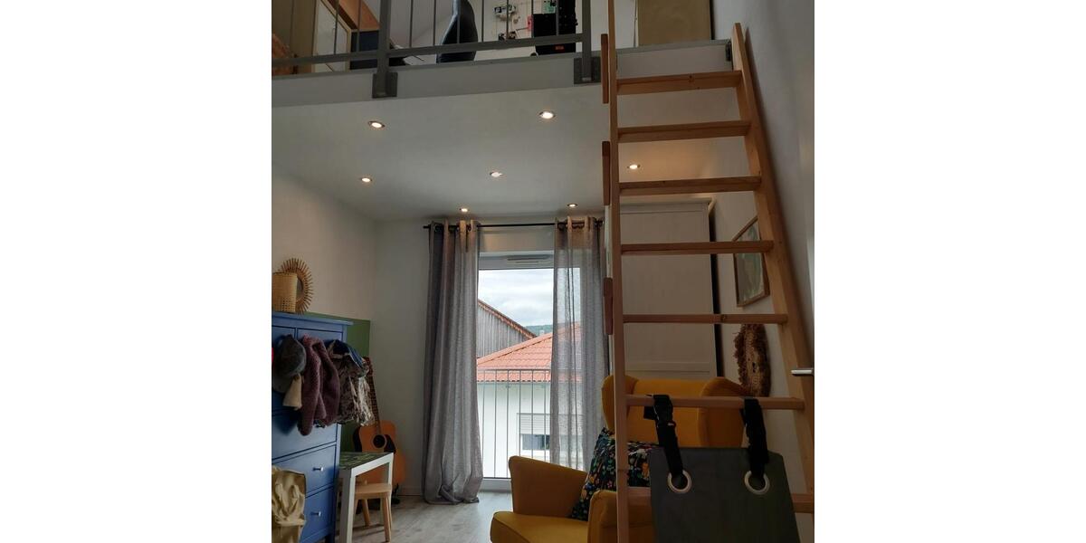 Dachgeschoßwohnung Donaustauf - 3 Zimmer, 75 m&sup2;, 910&euro; | Angebot:26671311
