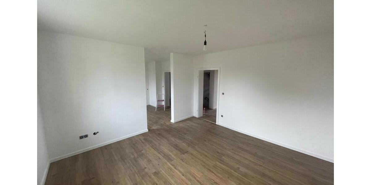 Einfamilienhaus Hemau - 8 Zimmer, 175 m&sup2;, 1.350&euro; | Angebot:26481717