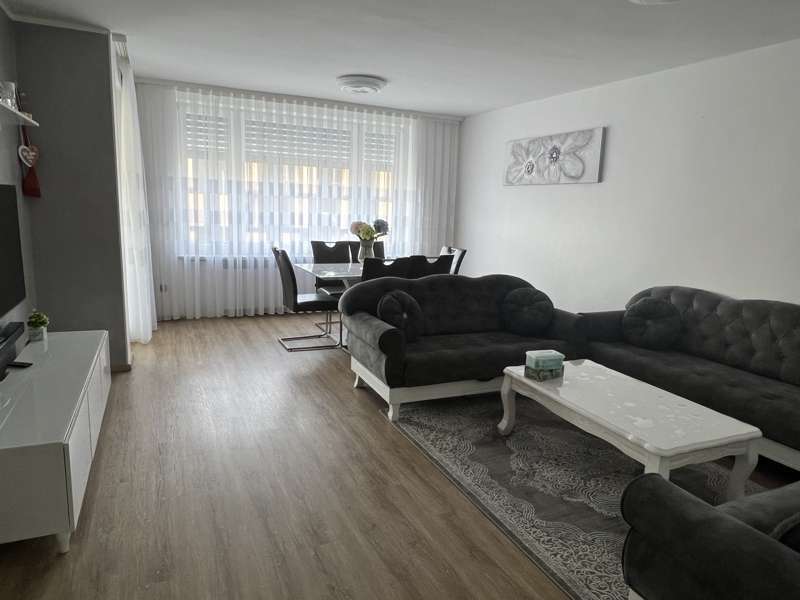 Wohnung zum Kaufen in Regensburg 295.000 € 91.7 m² 3 zimmer