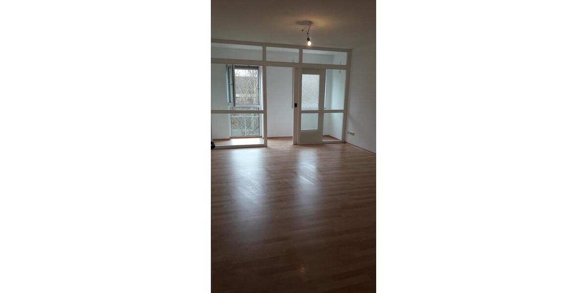 Etagenwohnung Nittendorf - 1 Zimmer, 32 m&sup2;, 395&euro; | Angebot:27605128