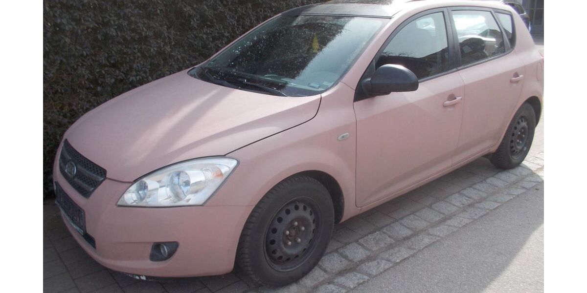 Kia ceed / Ceed 220.000 km 750 &euro; Schierling 84069