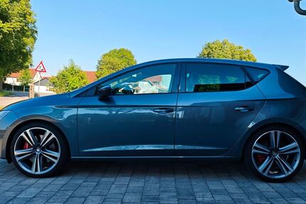 Seat Leon 111.000 km 16.100 &euro; Langquaid 84085