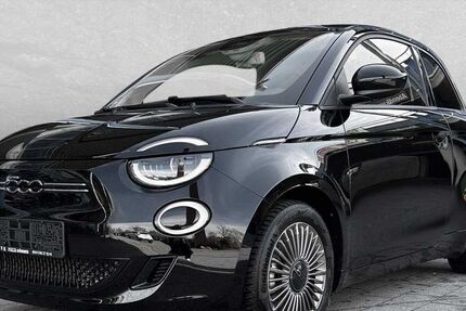 Fiat 500e 12.330 km 19.990 &euro; Regensburg 93059