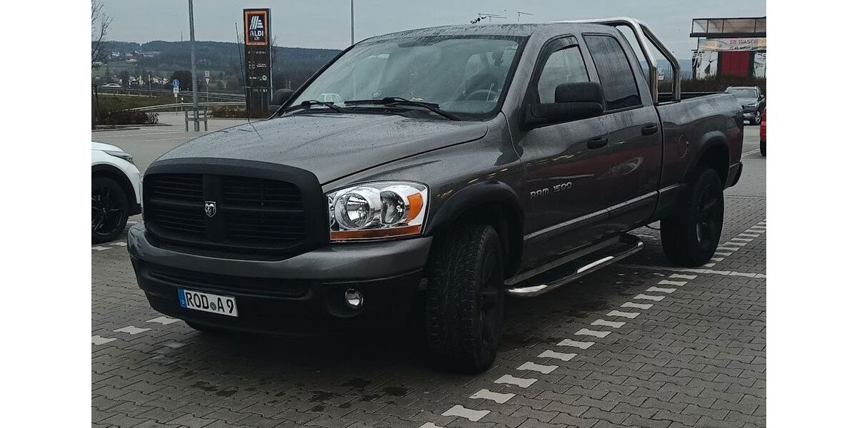 Dodge RAM 177.000 km 11.500 &euro; Falkenstein 93167