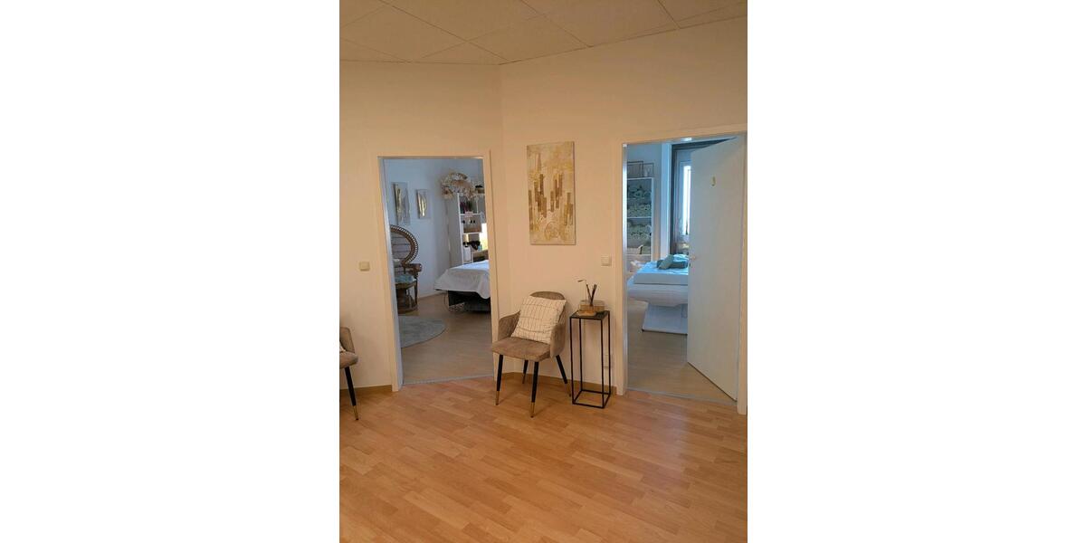 Gewerbeobjekt Neutraubling - 500&euro; | Angebot:26424039