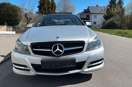 Mercedes 220