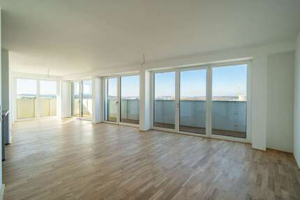 Wohnung Regensburg Dechbetten - 3 Zimmer, 102 m&sup2;, 1.700&euro; | Angebot:27111863