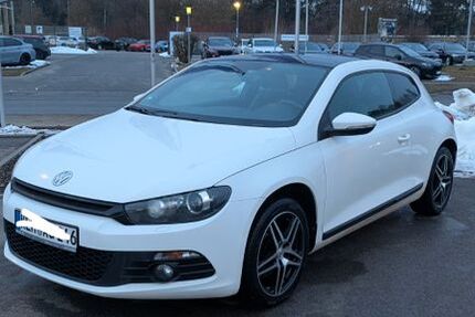 VW Scirocco 197.783 km 6.650 &euro; Rohr 93352