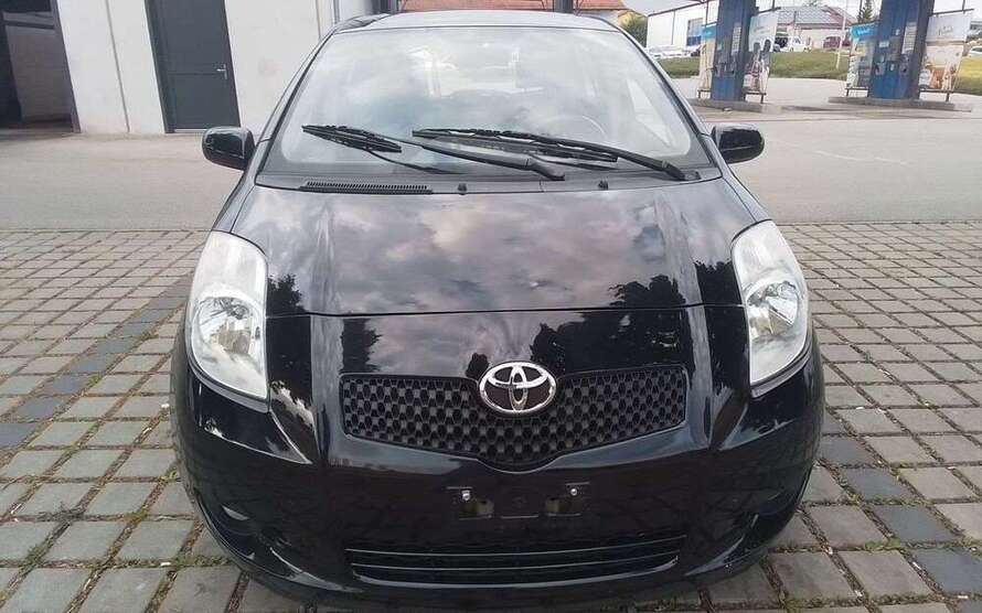 Yaris