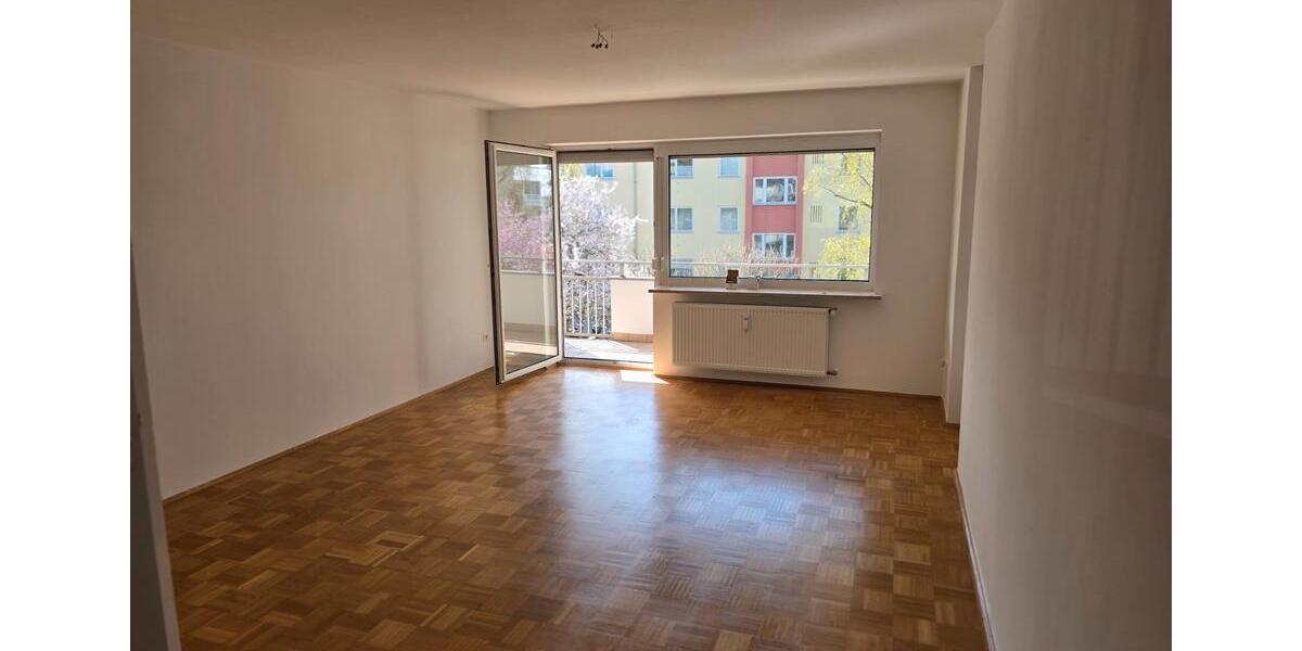 Etagenwohnung Regensburg Das Dörnberg - 4 Zimmer, 94 m&sup2;, 1.245&euro; | Angebot:26420347