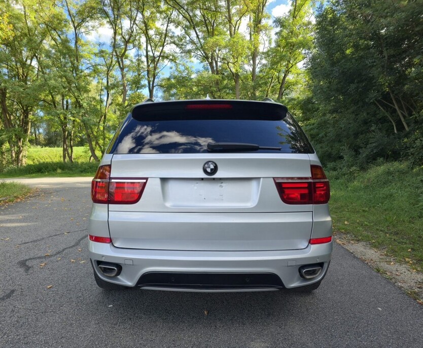 BMW X5 249.999 km 17.400 € Regensburg 93019
