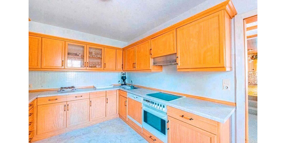 Einfamilienhaus Geiselhöring - 11 Zimmer, 300 m&sup2;, 749.000&euro; | Angebot:26276397