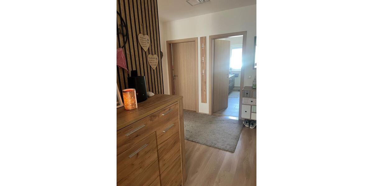 Erdgeschoßwohnung Regenstauf - 3 Zimmer, 82 m&sup2;, 960&euro; | Angebot:26365003