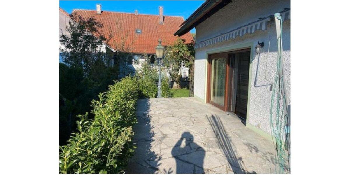 Erdgeschoßwohnung Schierling - 4 Zimmer, 121 m&sup2;, 1.290&euro; | Angebot:26224007
