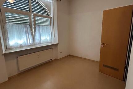 1-Zimmer in zentraler Lage zur Untermiete (nur für eine Frau)