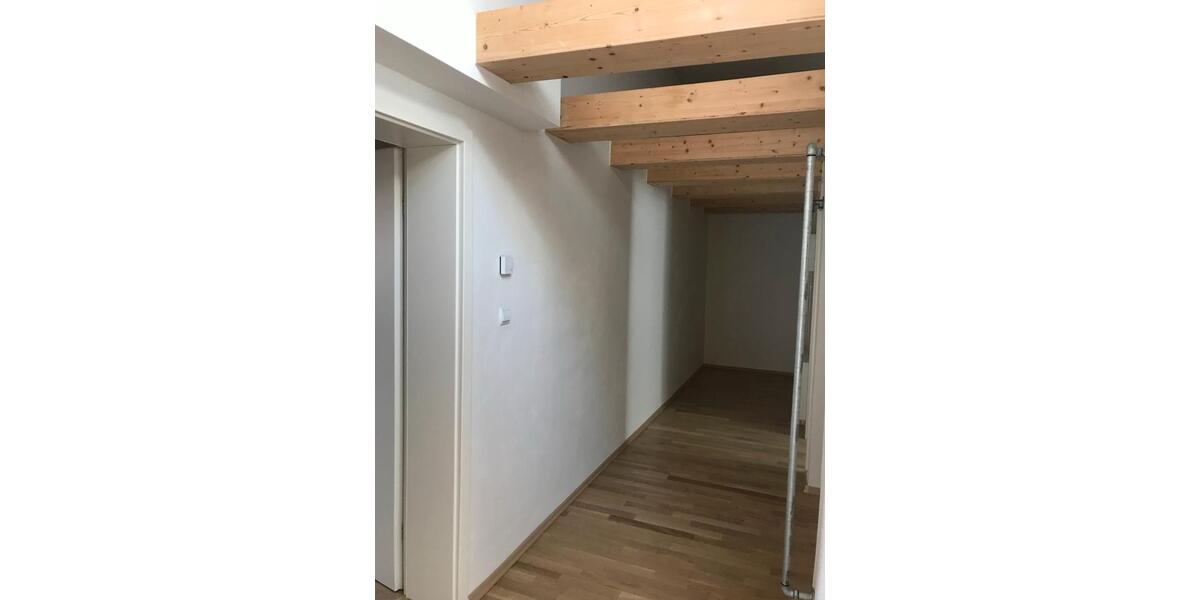 Dachgeschoßwohnung Regensburg Ganghofersiedlung - 3 Zimmer, 85 m&sup2;, 420.000&euro; | Angebot:25842188