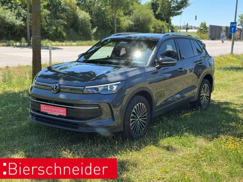 VW Tiguan 26.555 km 41.950 € Regensburg 93055