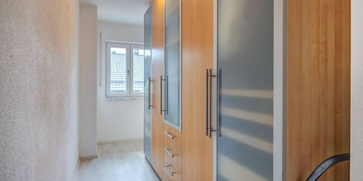 Perfekt für Familien in ruhiger Ortsrandlage! Großzügiges Einfamilienhaus mit moderner Ausstattung! 6 zimmer