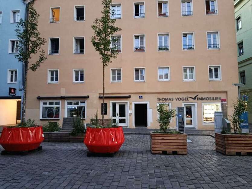 Einzelhandel in Regensburg 185.000 € 55 m²
