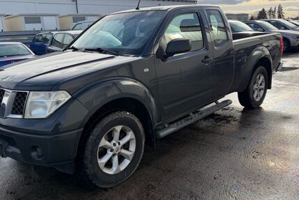Nissan Navara 313.193 km 6.350 &euro; Maxhütte -Haidhof 93142