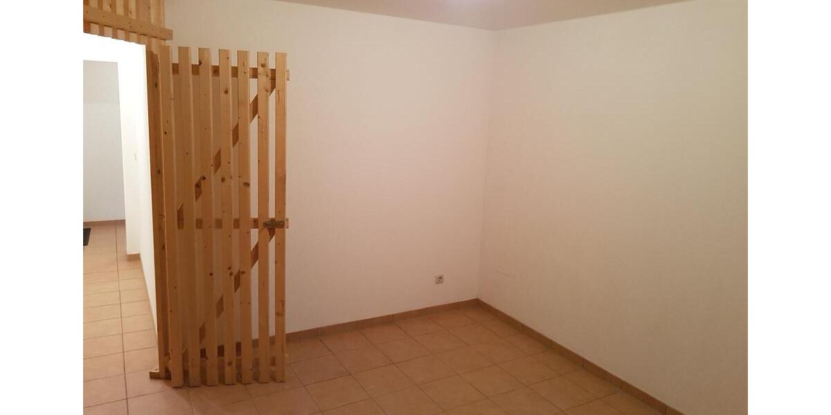 Etagenwohnung Regensburg Gallingkofen - 2 Zimmer, 80 m&sup2;, 820&euro; | Angebot:25639227