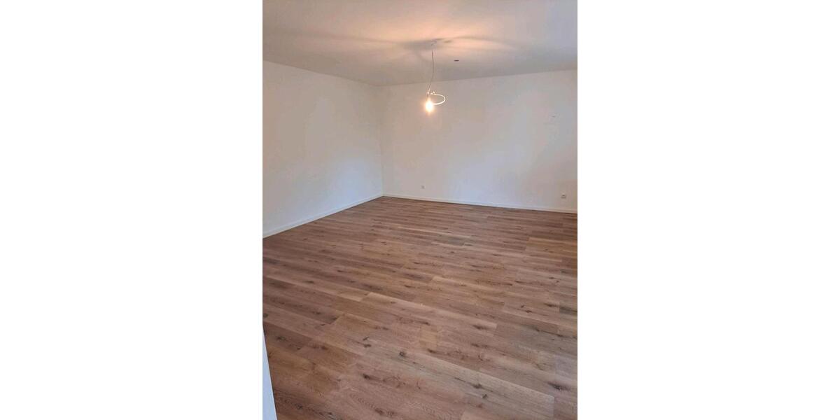 EG Wohnung Erstvermietung mit Terrasse 5 zimmer