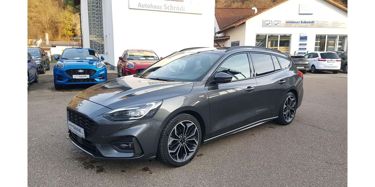 Ford Focus 65.500 km 17.990 € Schönhofen und Neutraubling 93152