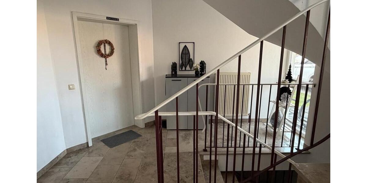 Erdgeschoßwohnung Kelheim - 4 Zimmer, 114 m&sup2;, 399.000&euro; | Angebot:25517750