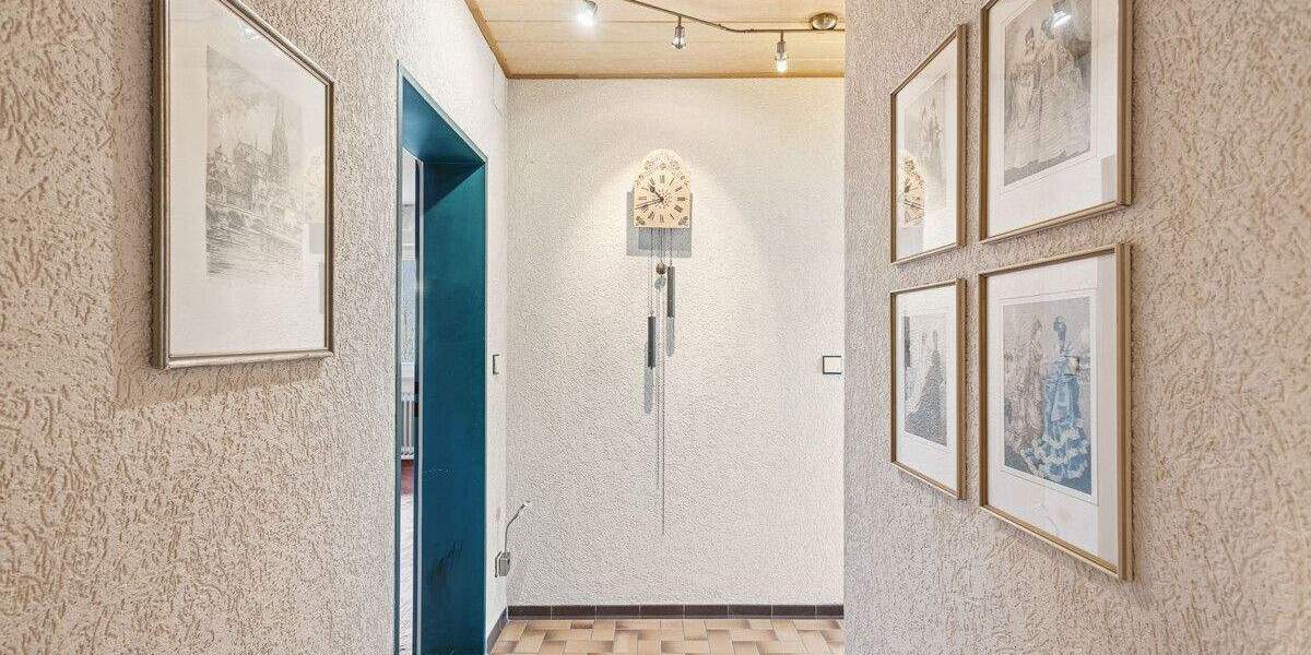 Einfamilienhaus Undorf Undorf - 7 Zimmer, 208 m&sup2;, 599.000&euro; | Angebot:24826005