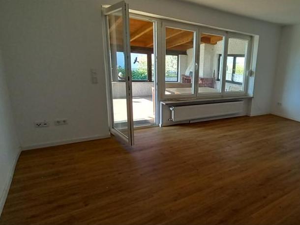 Einfamilienhaus Hemau - 8 Zimmer, 175 m&sup2;, 1.350&euro; | Angebot:26481717