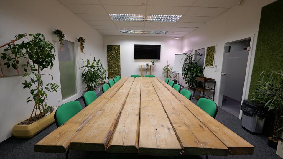 Urban. Rough. Ready. – FlexOffice im Industrial Style - All-in-Miete