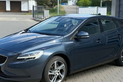 Volvo V40 137.464 km 10.490 &euro; Kelheim 93309