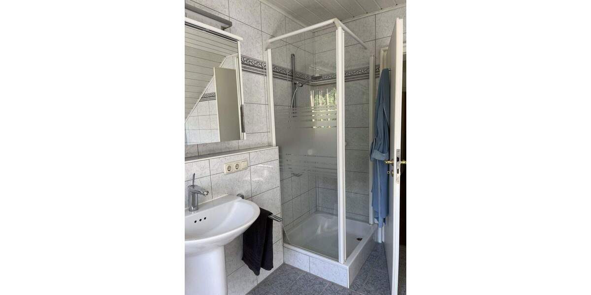 Einfamilienhaus Nittendorf - 7 Zimmer, 245 m&sup2;, 1.099.000&euro; | Angebot:25756414