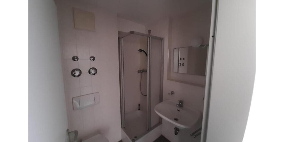 Dachgeschoßwohnung Regensburg Galgenberg - 1 Zimmer, 21 m&sup2;, 368&euro; | Angebot:26336126