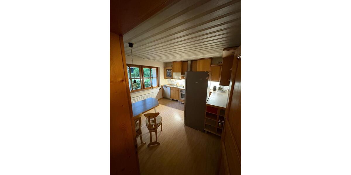 Einfamilienhaus Beratzhausen - 5 Zimmer, 200 m&sup2;, 1.740&euro; | Angebot:27614285