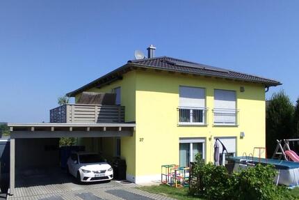 Schöne, hochwertige 3,5 Zimmerwohnung mit grosser Dachterrasse