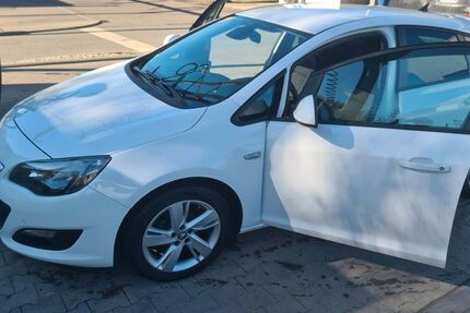 Opel Astra 75.000 km 8.700 &euro; Regensburg 93051