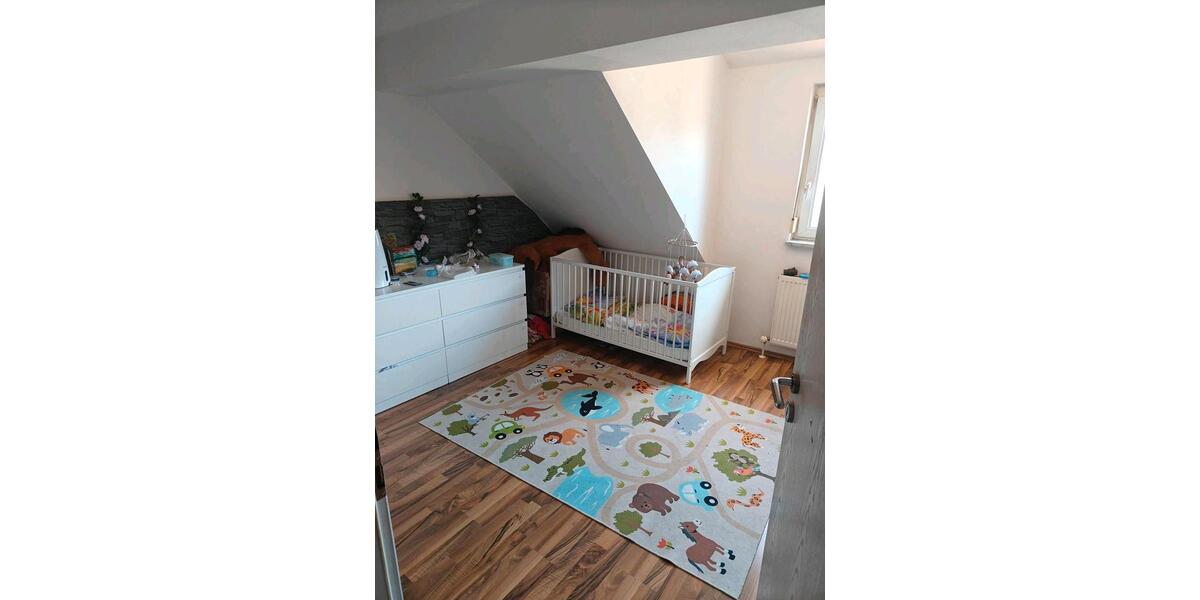 Dachgeschoßwohnung Ihrlerstein - 3 Zimmer, 83 m&sup2;, 700&euro; | Angebot:26681353