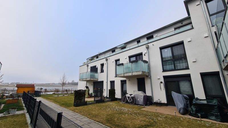 Köfering - großzügige 2 Zi. Wohnung mit Balkon 2 zimmer