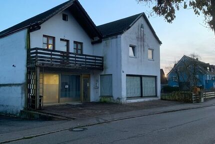 Zwei Einfamilienhäuser mit viel Platz im Zentrum von 84085 Langquaid - Haus Langquaid | Angebot:26624418