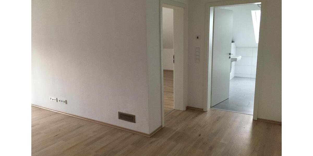 Dachgeschoßwohnung Geiselhöring - 2 Zimmer, 65 m&sup2;, 500&euro; | Angebot:25415203