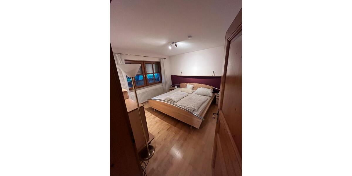 Einfamilienhaus Beratzhausen - 5 Zimmer, 200 m&sup2;, 1.740&euro; | Angebot:27614285
